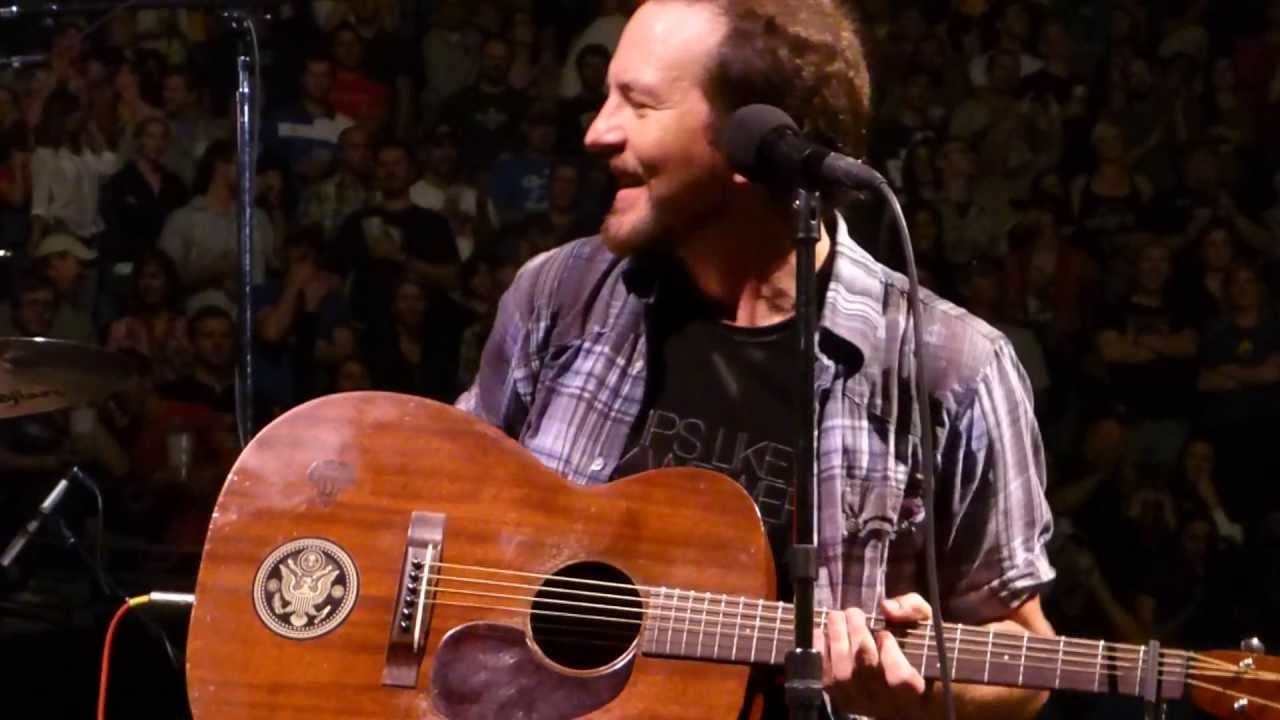 Pearl Jam @ FN Center 19 pearl jam live in buffalo 101213