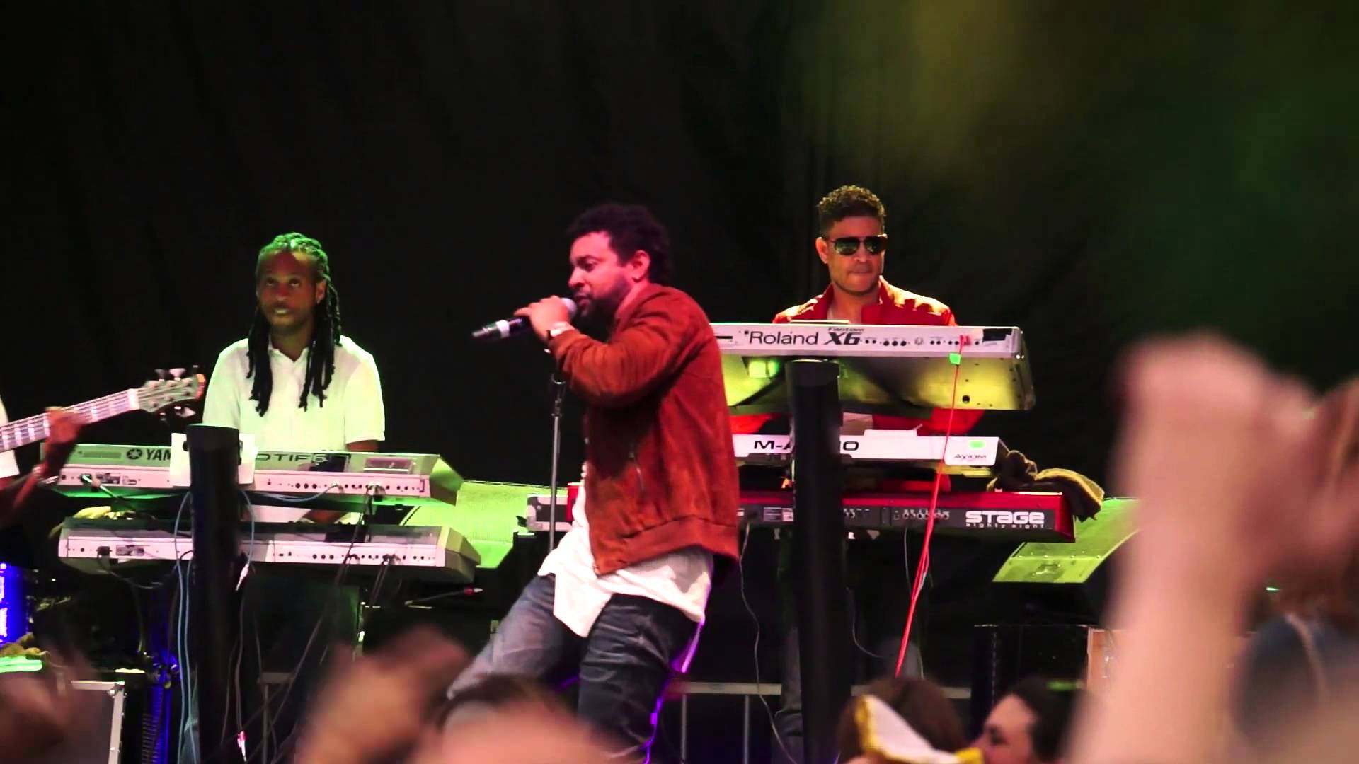 video shaggy canalside boombasti
