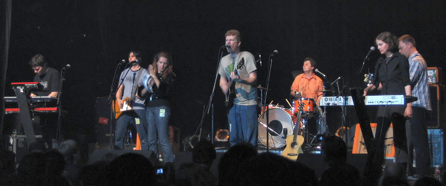 thinkhurt.com The New Pornographers 2005