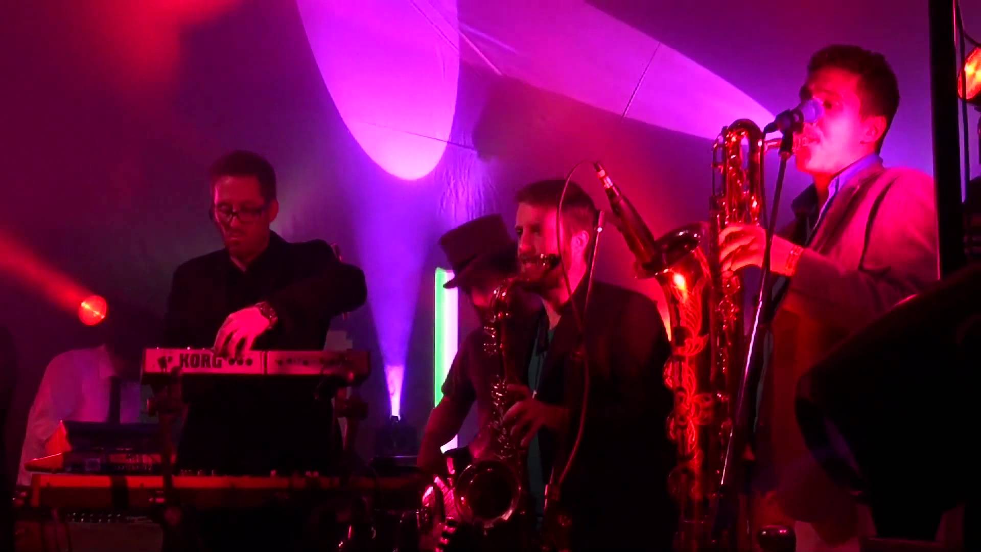 spotlight turkuaz ready to funk