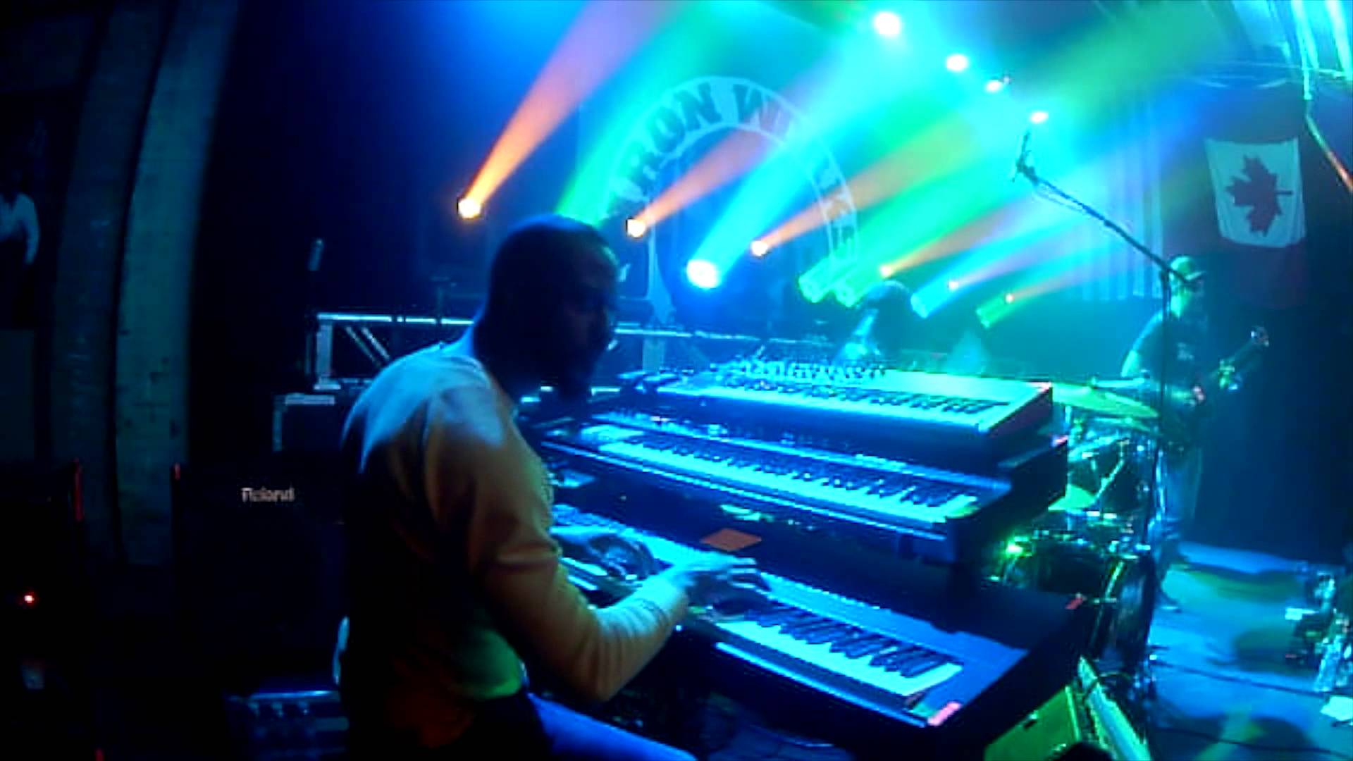tauk dead signal feat dave from