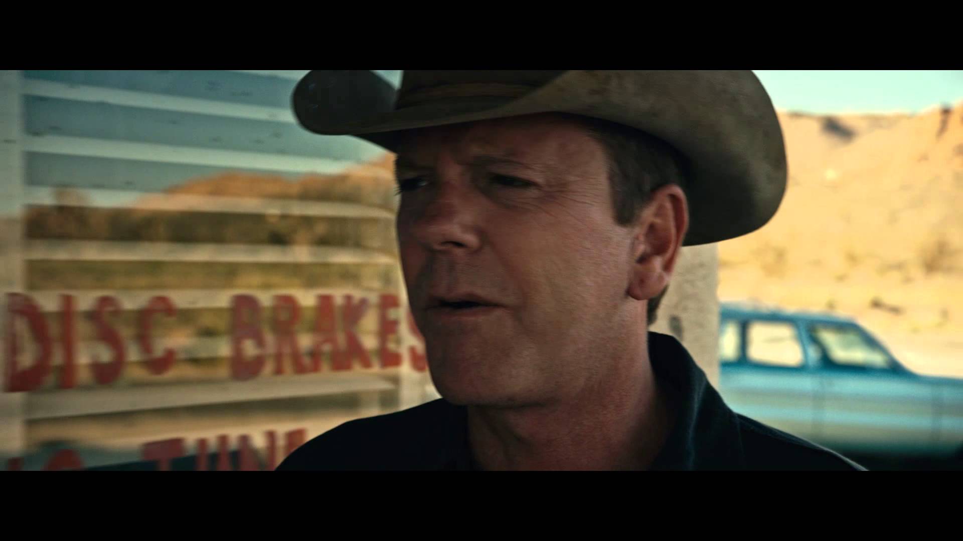 keifer sutherland plays himself
