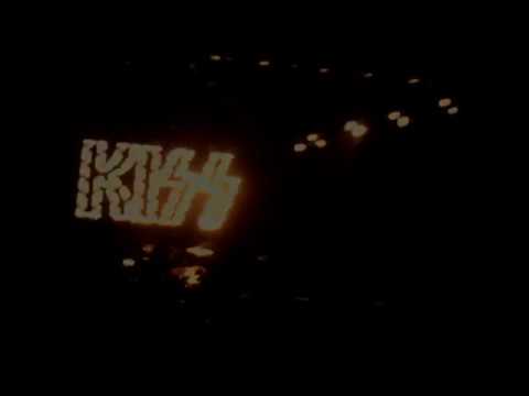 flashback kiss memorial auditori