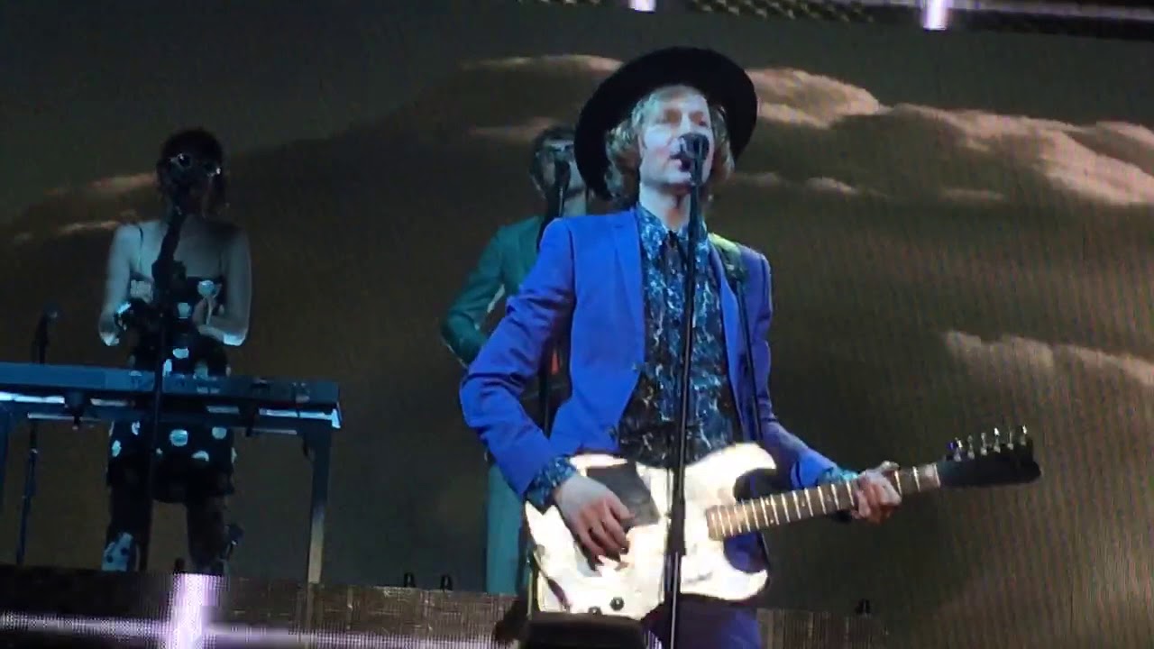 beck rockin the