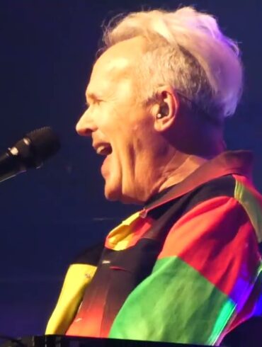 howard jones like to get to know