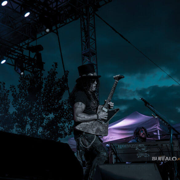 Slash @ Serpent Tour 43