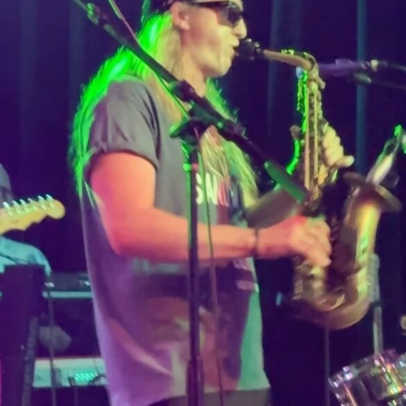 ‘All I wanna hear’ is how awesome @thequasikings were @ @buffaloironworks last night ✌️❤️🎶