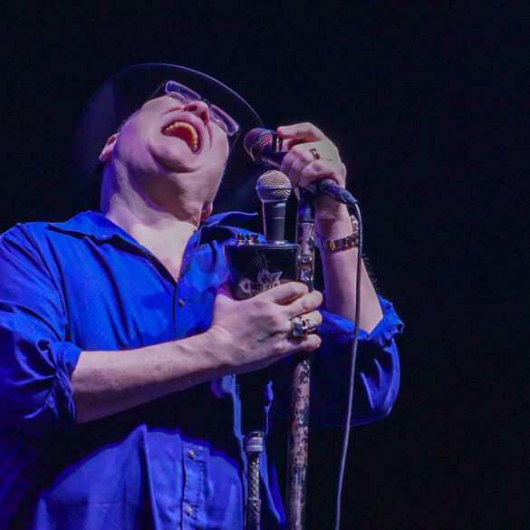 Blues Traveler 09