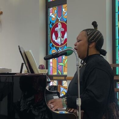 drea dnur sings the lords prayer