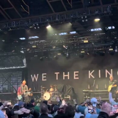 we the kings check yes juliet live the outer harbor buffalo ny 6 1 25