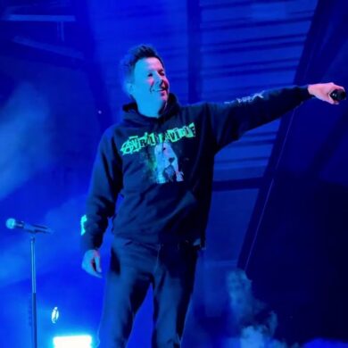 welcome to my life simple plan buffalo ny 2025