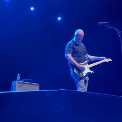 2025 09 12 bob mould buffalo ny town ballroom here we go crazy tour solo full show