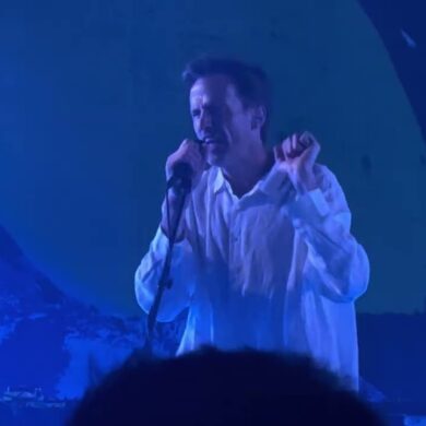 cut copy far away live at electr