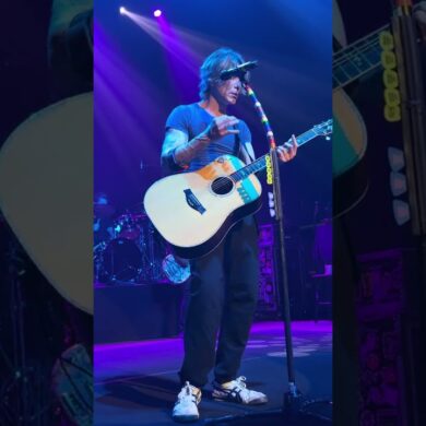 goo goo dolls here is gone night 1town ballroom buffalo ny 11 19 2025 food pantry benefit