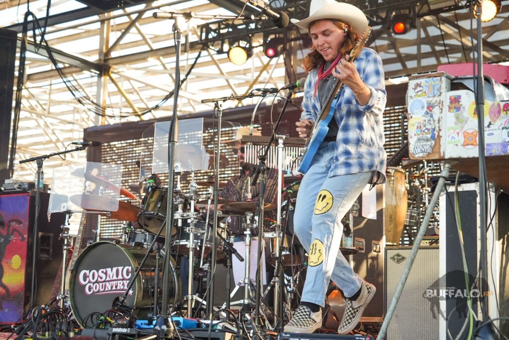 How about that @thedanieldonato set last night though?!?  More pics coming. Can’t wait to see #cosmiccountry again soon @borderlandfestival
