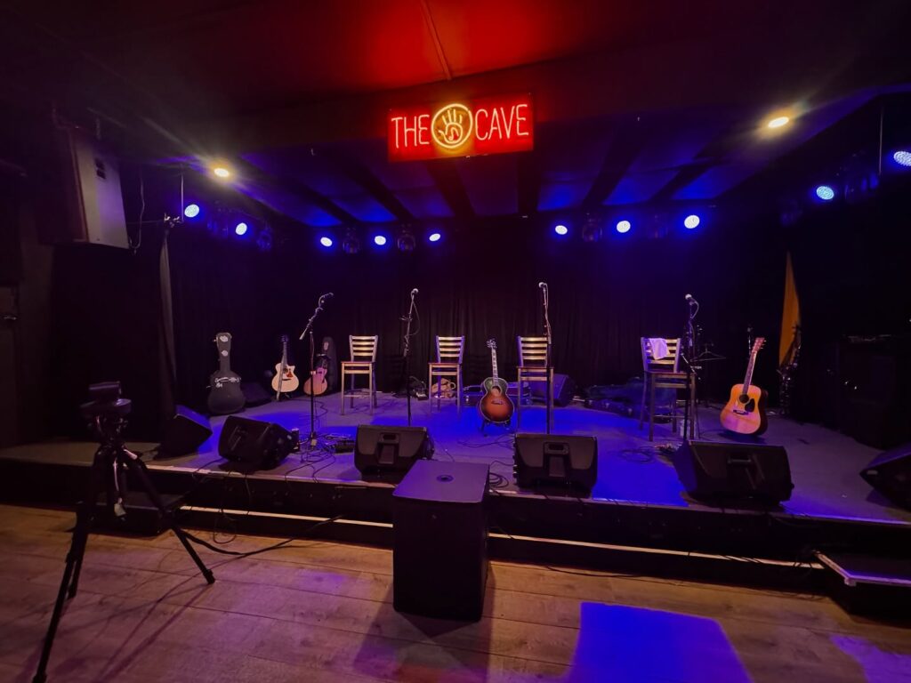 Getting ready to Capture a few tunes at @thecavebuffalo for our upcoming Buffalo.fm original songwriter series. 
Come down and join us 
First episode soon
#LoveLiveMusic