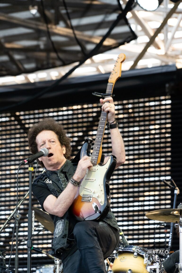 Willie Nile @ Outer Harbor Teminal B 4 willie nile outer harbor teminal b 001 1704883391121685